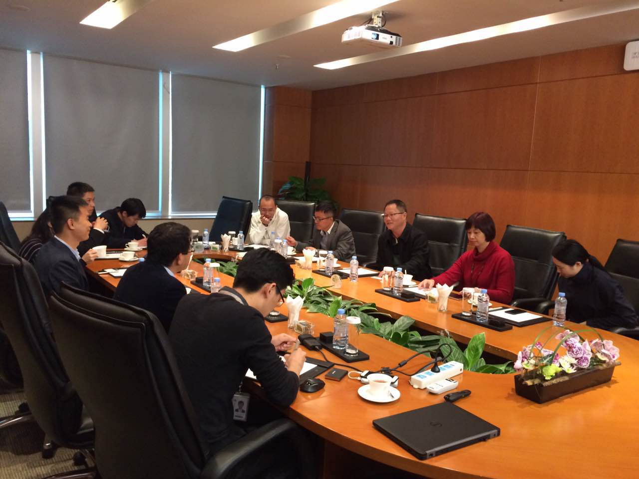 深圳市第二职业技术学校许卫东副校长一行莅临鸿普森参观指导