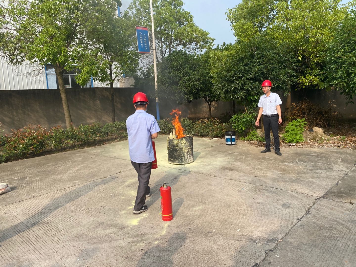 2020年6月 防患于未“燃”｜霖坤红塬开展消防演习活动！