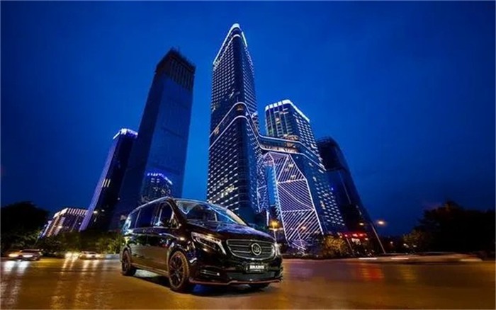 势不循常的移动“头等舱”——2021款奔驰V260L成就精英之旅