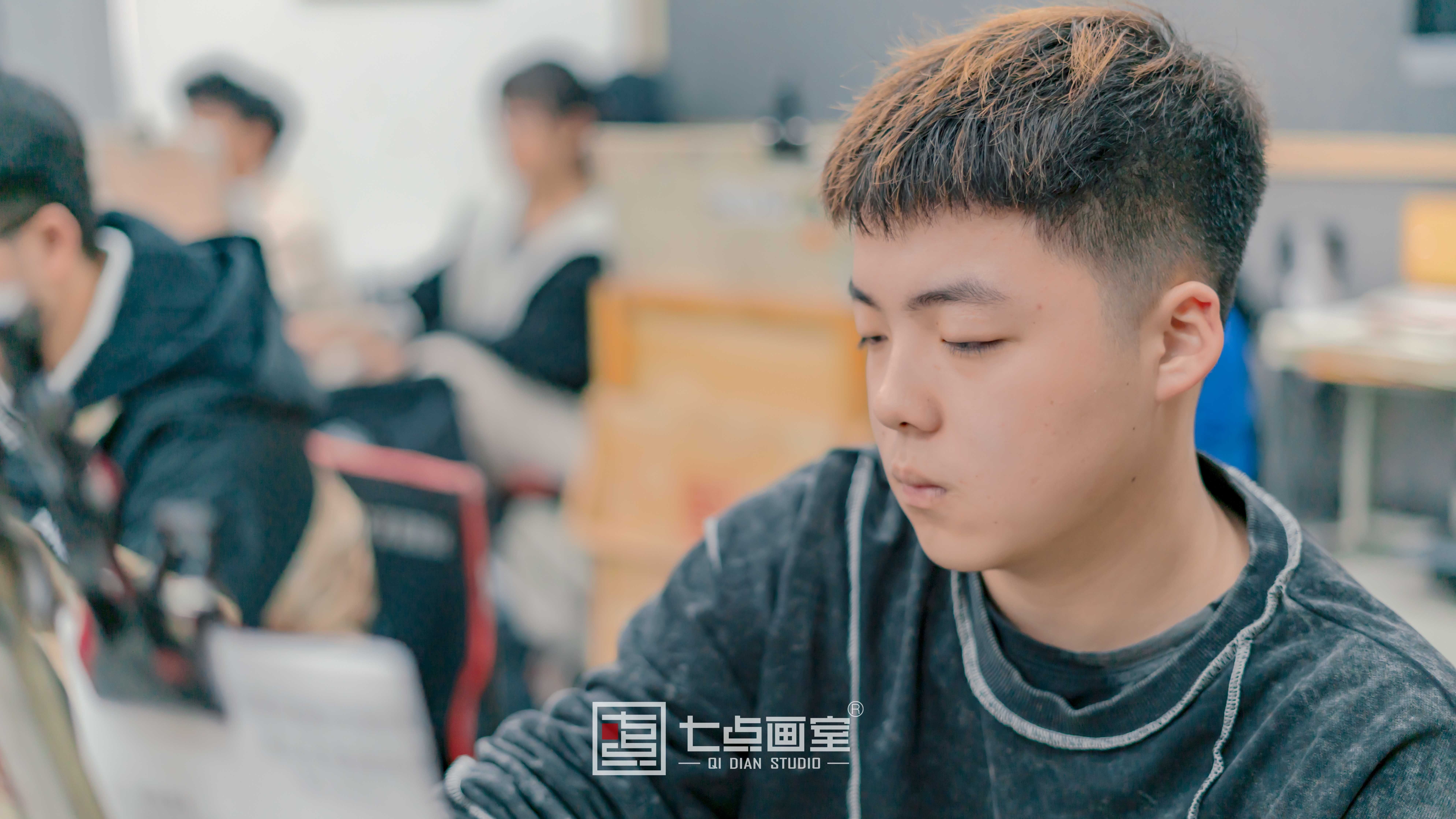 在七点逆袭成学霸,还夺得河北联考265.25高分——七点应届学员袁满专访 在七点逆袭成学霸,还夺得河北联考265.25高分——七点应届学员袁满专访