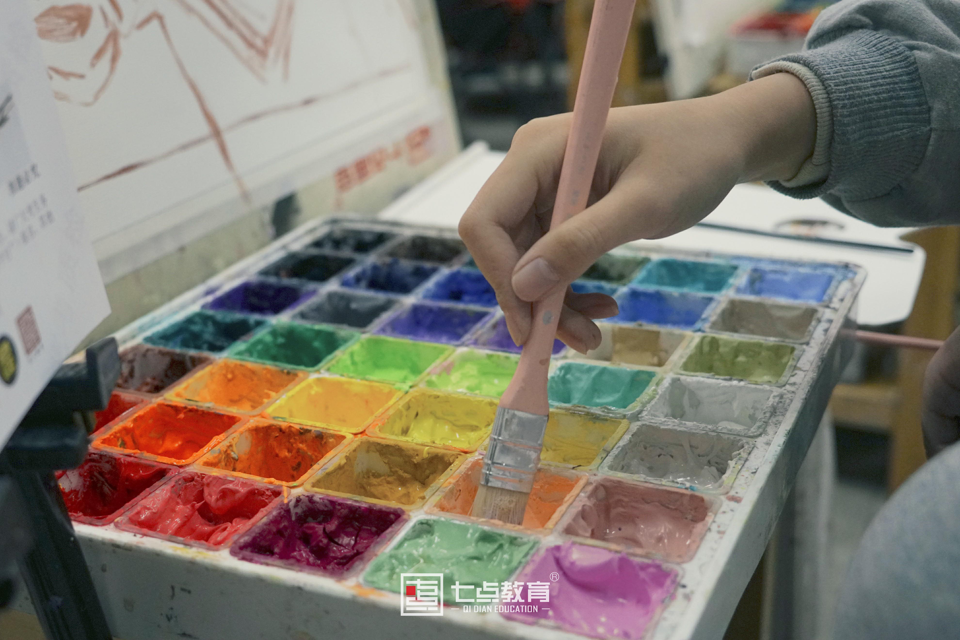 在七点逆袭成学霸,还夺得河北联考265.25高分——七点应届学员袁满专访 在七点逆袭成学霸,还夺得河北联考265.25高分——七点应届学员袁满专访
