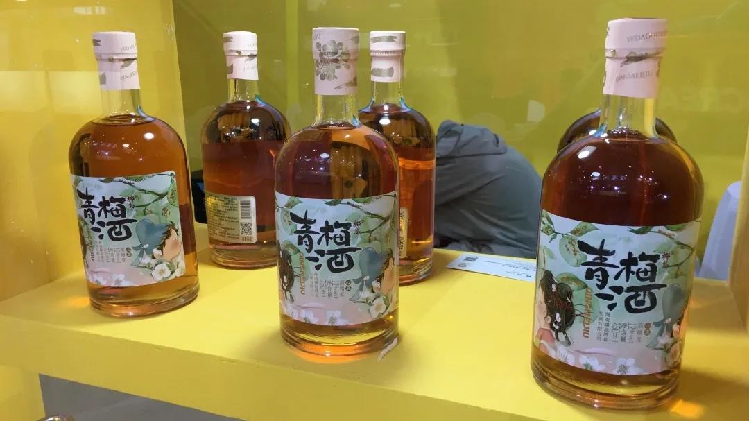 摩福探访春季糖酒会:这届年轻人喝什么酒? 摩福探访春季糖酒会:这届年轻人喝什么酒?