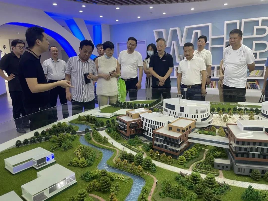 企业家与大健康产业|合一领袖学院马文霞校长一行参访光谷生物研究院 企业家与大健康产业|合一领袖学院马文霞校长一行参访光谷生物研究院
