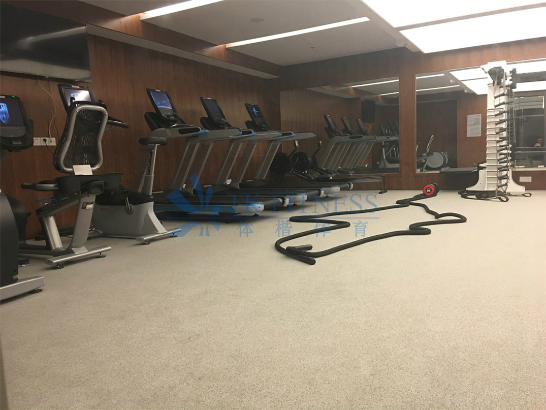 健身房里都有什么健身器材怎么配置健身器材