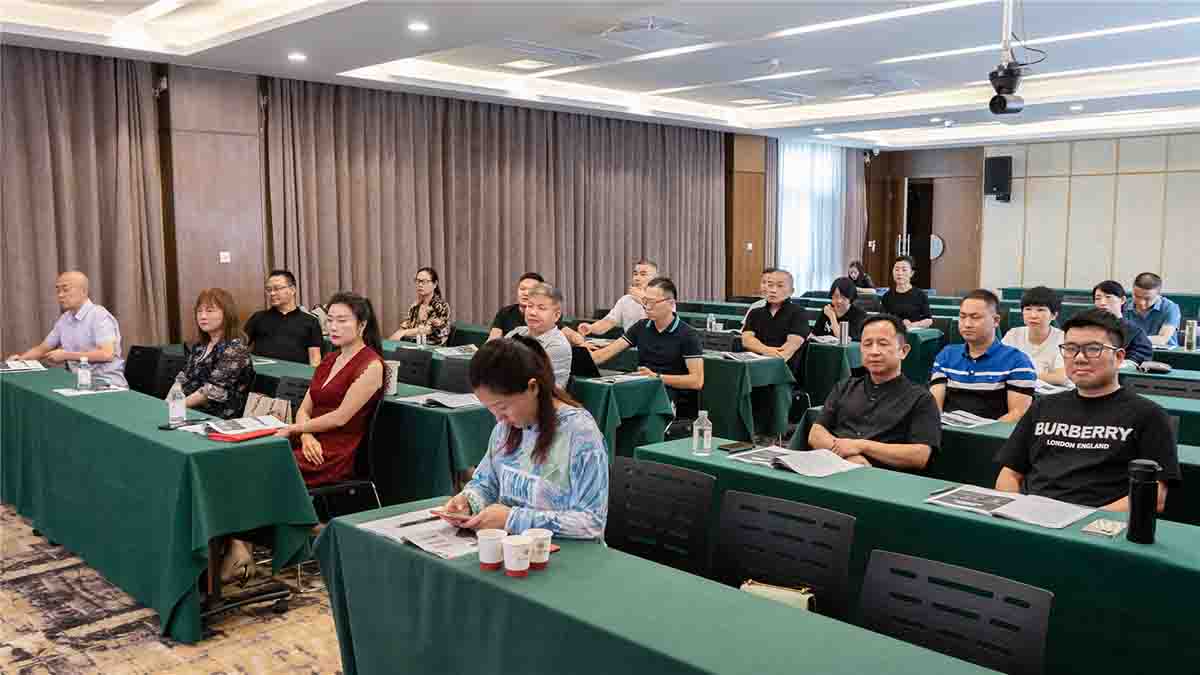 新资本商业模式班《估值管理资本顶层设计》《企业十倍成长的资本思维》课程纪实 新资本商业模式班《估值管理资本顶层设计》《企业十倍成长的资本思维》课程纪实