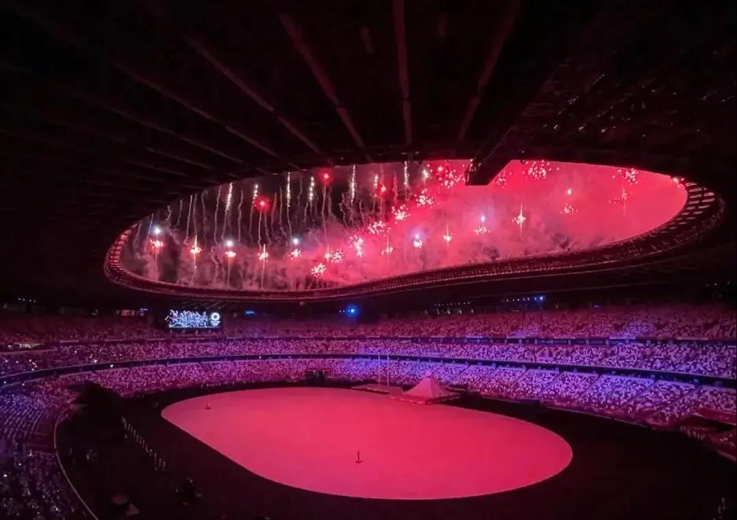 【东京奥运·精彩共享】“中国红”惊艳亮相！祝贺中国选手杨倩破纪录摘得东京奥运首金！