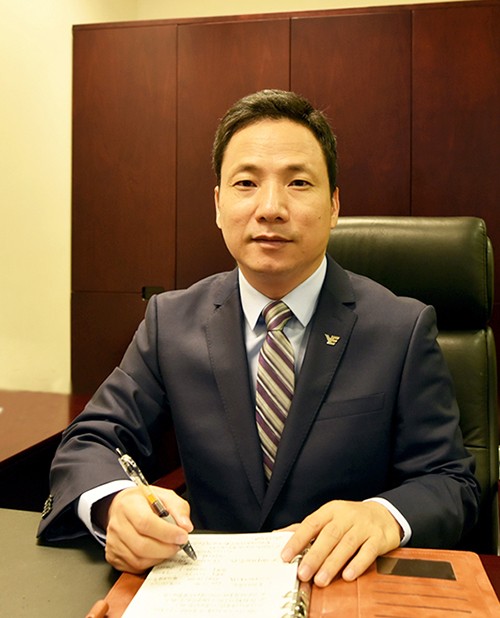 Zeng Liwen (Deputy General Manager of Yuexiu Transport)
