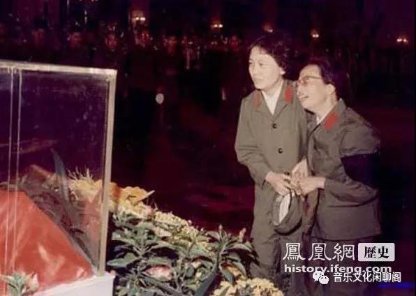 1976年众生相：月坛北街高干楼里的那些事