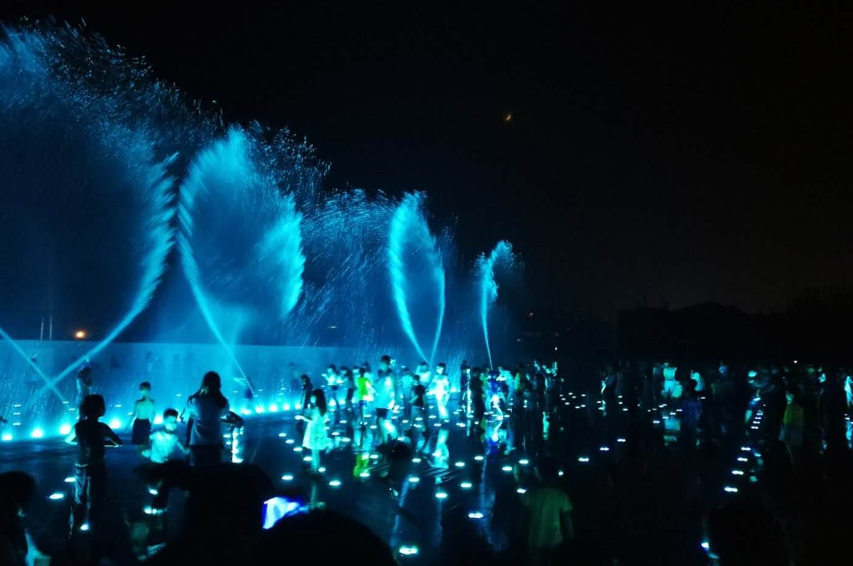 【噴泉燈光秀】江西省九江市甘露公園燈光水秀 【噴泉燈光秀】江西省九江市甘露公園燈光水秀