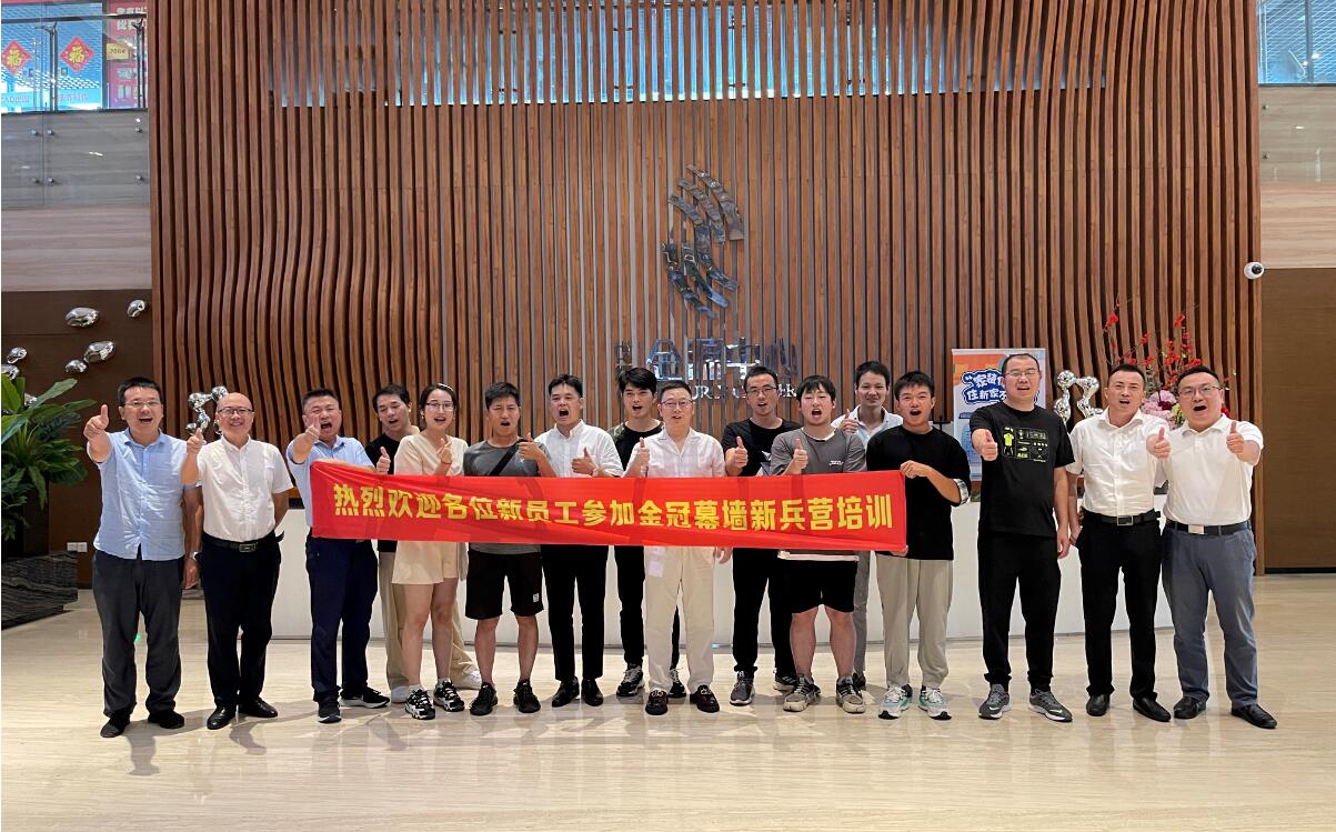 公司核心骨干与新兵营学员再结师徒缘 公司核心骨干与新兵营学员再结师徒缘