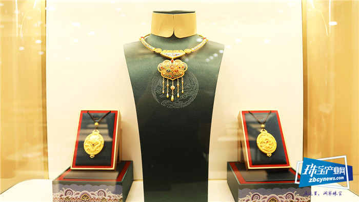 2吨现货黄金迎接采购季,金明丰集团万山展厅新装开业 2吨现货黄金迎接采购季,金明丰集团万山展厅新装开业