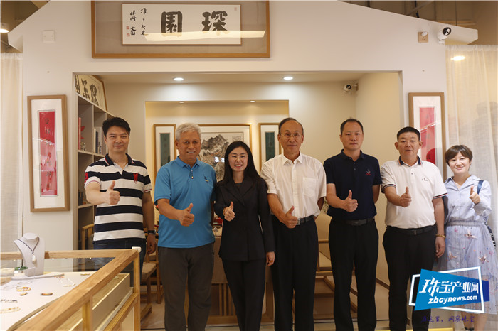 琛园玉器设计中心盛大开业,携手共启新篇章 琛园玉器设计中心盛大开业,携手共启新篇章