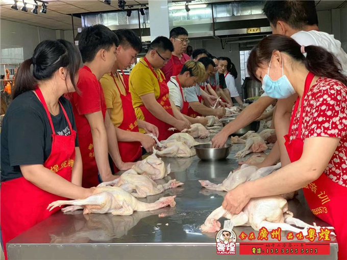 广州粤煌餐饮培训有限公司4.24农庄烧鸡培训 红烧脆皮乳鸽制作