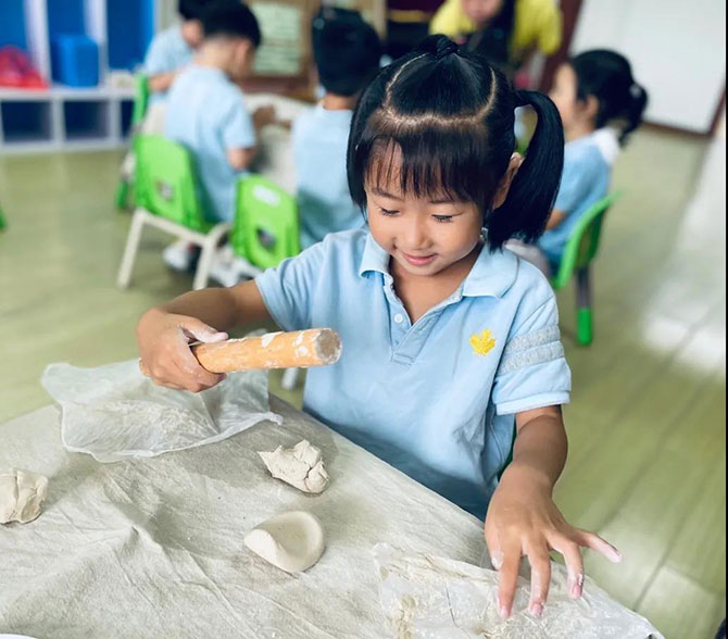 【幼儿园陶艺体验】玩泥巴，我们是认真的！