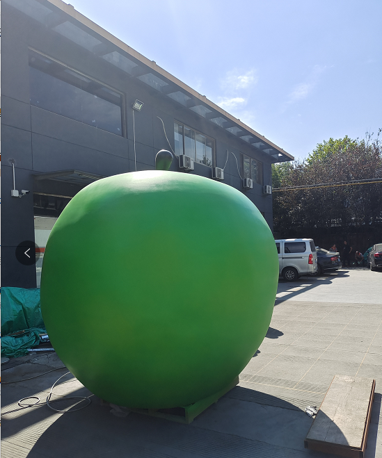 TADAO ANDO - Giant green apple sculpture“Forever Youth”