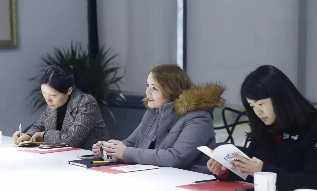 从画笔下感受波兰,我会受邀出席“城市飞翔者”艺术展开幕式! 从画笔下感受波兰,我会受邀出席“城市飞翔者”艺术展开幕式!