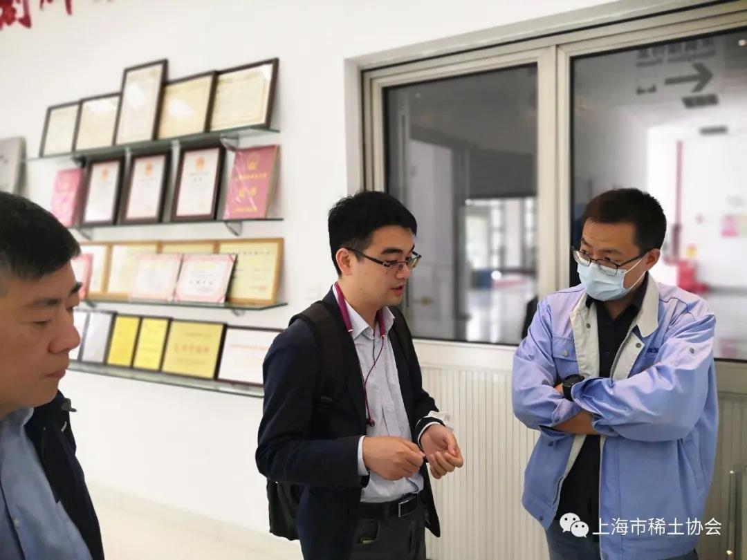 协会陪同市经信委调研三环公司 协会陪同市经信委调研三环公司