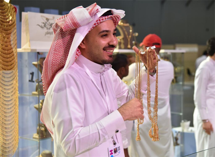 中东地区最大珠宝展在沙特利雅得开幕