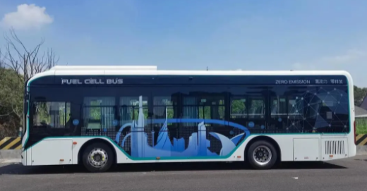 氢晨助力！临港新片区首条氢能公交正式投运