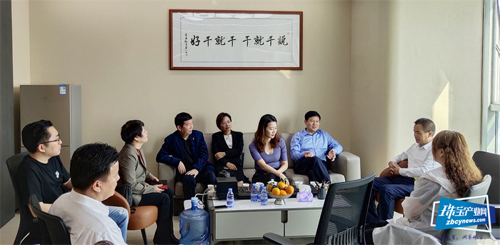 平桂区政协主席吴航一行考察大湾区珠宝产业 平桂区政协主席吴航一行考察大湾区珠宝产业