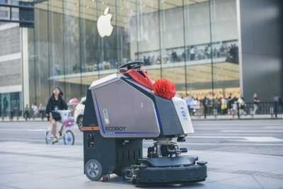 高仙機器人進駐杭州湖濱銀泰百貨