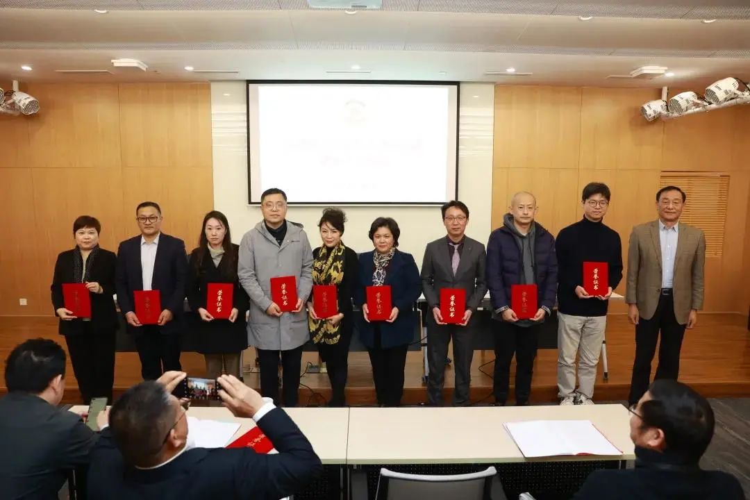连续五次!普世万联两位律师再获优秀政协委员殊荣 连续五次!普世万联两位律师再获优秀政协委员殊荣