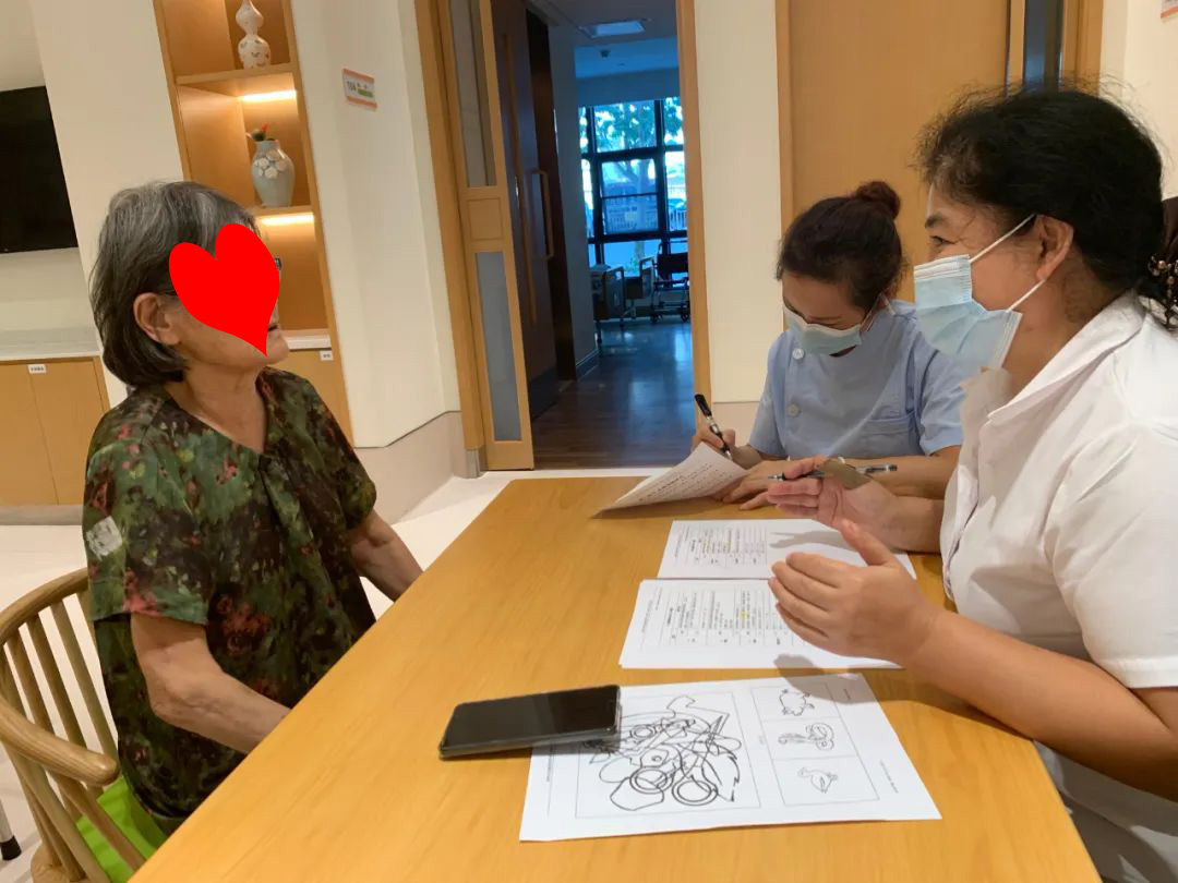 感悟丨 83岁刘医生:一次意外摔倒,“教育”了我…… 感悟丨 83岁刘医生:一次意外摔倒,“教育”了我……