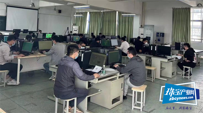 第十届全国黄金行业职业技能竞赛·贵金属首饰制作工决赛举行 第十届全国黄金行业职业技能竞赛·贵金属首饰制作工决赛举行