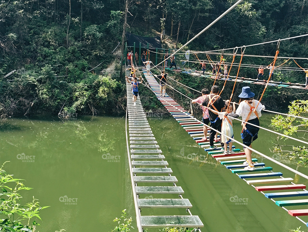 步步驚心吊橋——驚險刺激新體驗