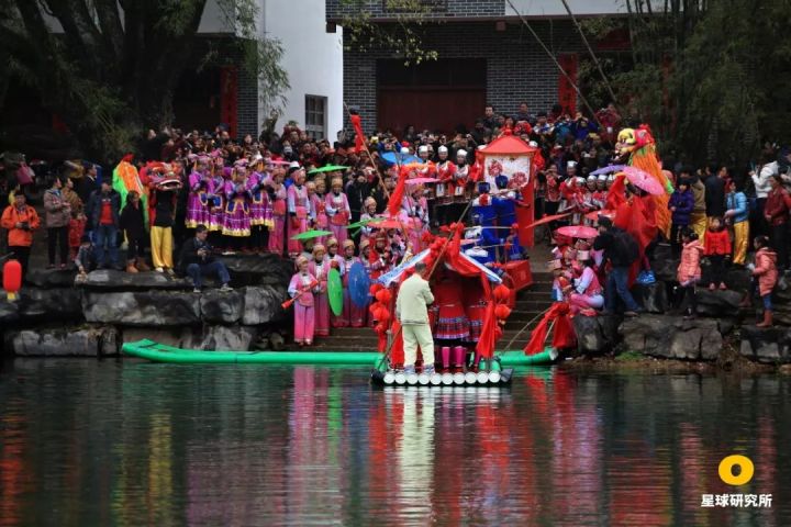 一场人类历史上前所未有的人口大迁移，正在中国发生