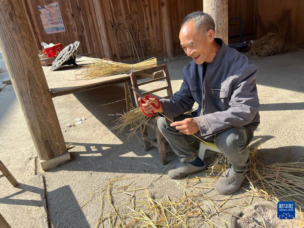六中全会精神在基层|保护与发展实现共赢——贵州佛顶山探访记 六中全会精神在基层|保护与发展实现共赢——贵州佛顶山探访记