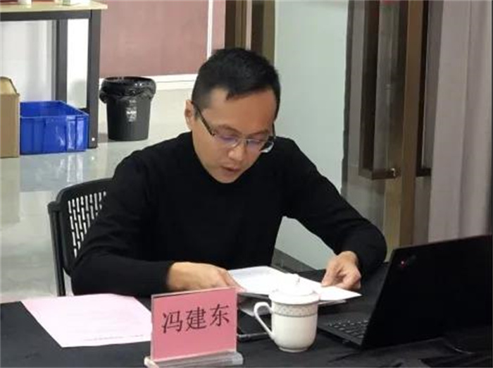 平洲玉雕匠人王国兵荣获广东省五一劳动奖章 平洲玉雕匠人王国兵荣获广东省五一劳动奖章