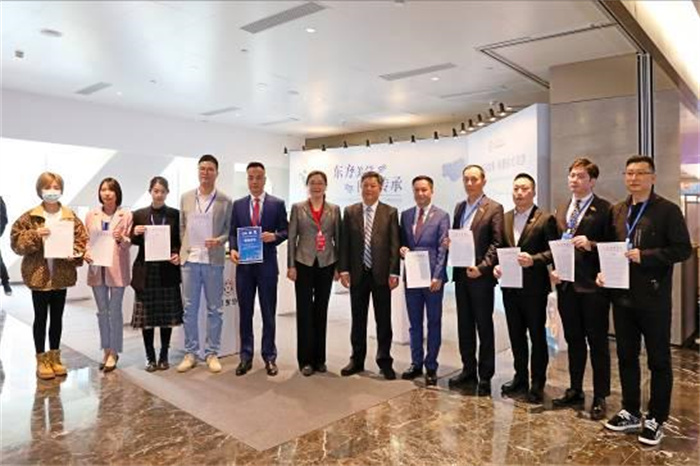 广东省珠宝首饰进出口协会签约阿联酋粤商会 广东省珠宝首饰进出口协会签约阿联酋粤商会