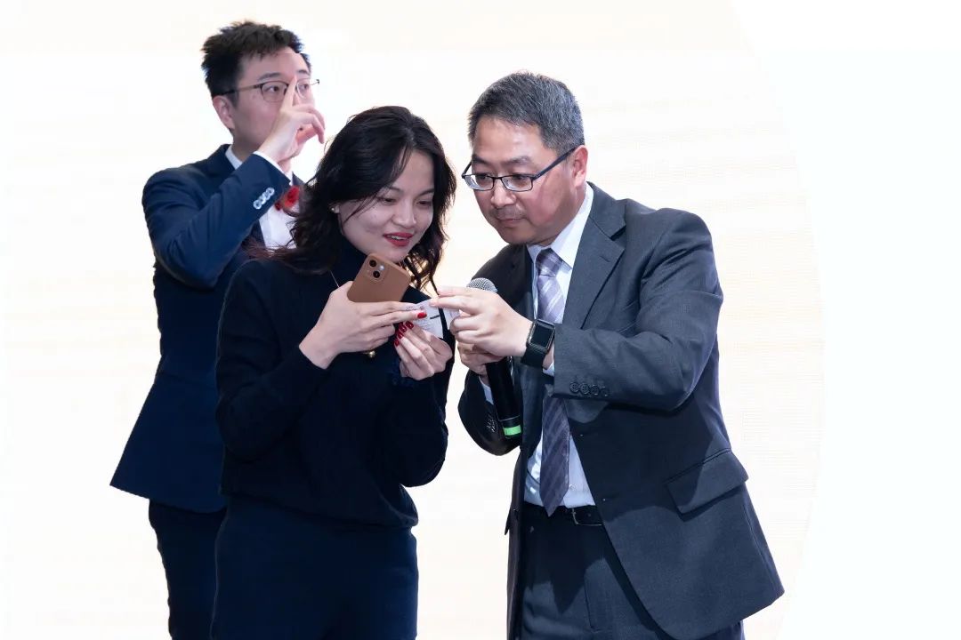 普世万联2022年度迎新总结会议暨颁奖典礼举行 | 进击破浪,如虎添“亿”(附花絮) 普世万联2022年度迎新总结会议暨颁奖典礼举行 | 进击破浪,如虎添“亿”(附花絮)