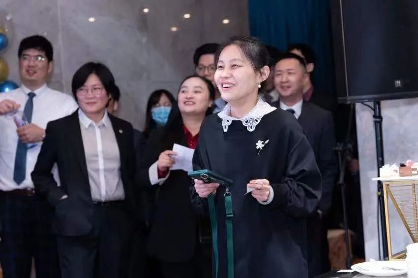 普世万联2022年度迎新总结会议暨颁奖典礼举行 | 进击破浪,如虎添“亿”(附花絮) 普世万联2022年度迎新总结会议暨颁奖典礼举行 | 进击破浪,如虎添“亿”(附花絮)