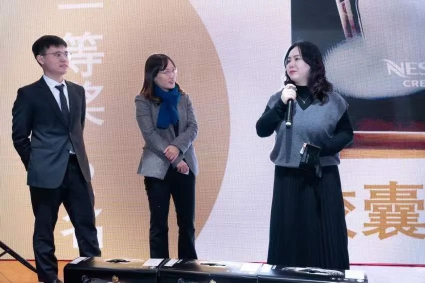 普世万联2022年度迎新总结会议暨颁奖典礼举行 | 进击破浪,如虎添“亿”(附花絮) 普世万联2022年度迎新总结会议暨颁奖典礼举行 | 进击破浪,如虎添“亿”(附花絮)