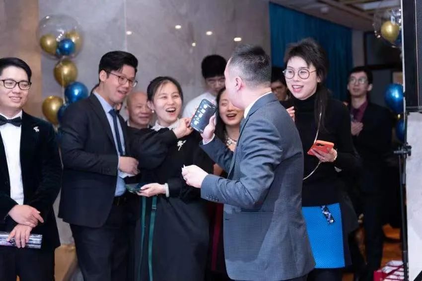 普世万联2022年度迎新总结会议暨颁奖典礼举行 | 进击破浪,如虎添“亿”(附花絮) 普世万联2022年度迎新总结会议暨颁奖典礼举行 | 进击破浪,如虎添“亿”(附花絮)