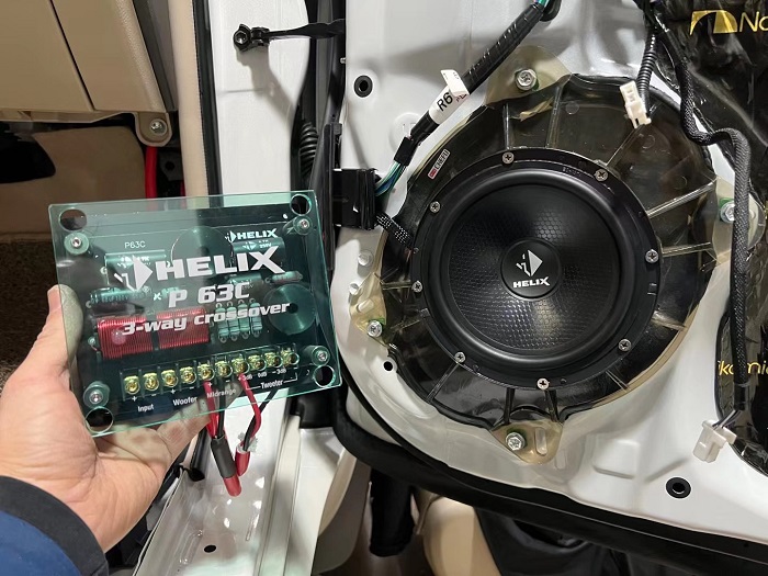 丰田霸道音响升级全套德国HELIX | 超强音质，霸气来袭