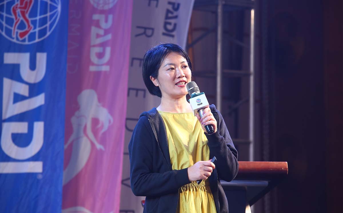 Ms. Lou Yan President of PADI China delivered a speech