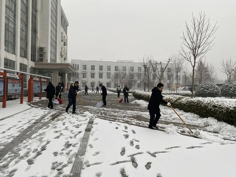 坚守疫情第一线 除雪融冰保平安——尉许（兰尉）公司除雪融冰硬核保通战打响