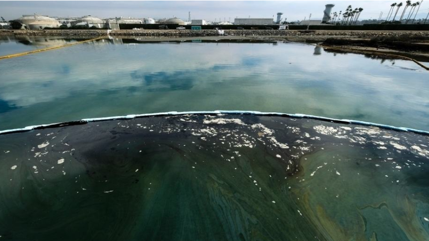 海洋原油泄漏？新型太阳能浮游机器人或能解决