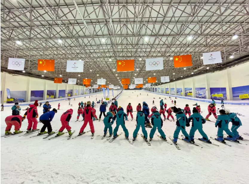 媒體聚焦丨冬奧帶火紹興滑雪 啟迪喬波滑雪館客流翻倍