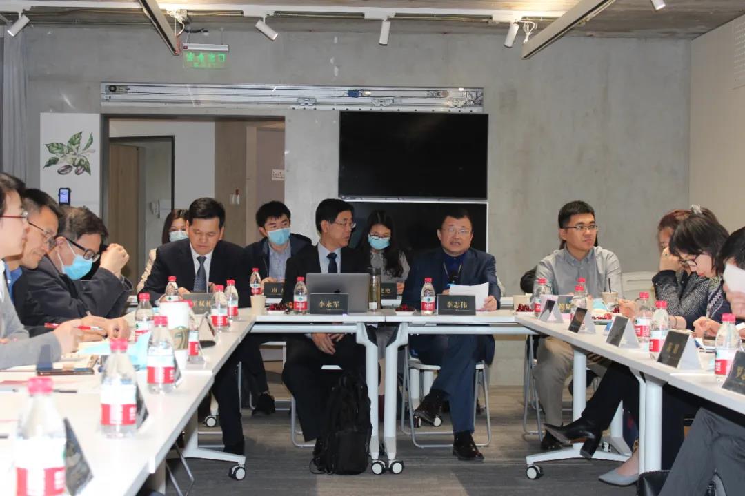 “《民法典》暨配套司法解释下融资租赁法律问题精粹专题研讨会”在京成功举办 “《民法典》暨配套司法解释下融资租赁法律问题精粹专题研讨会”在京成功举办