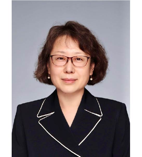 边峰博士