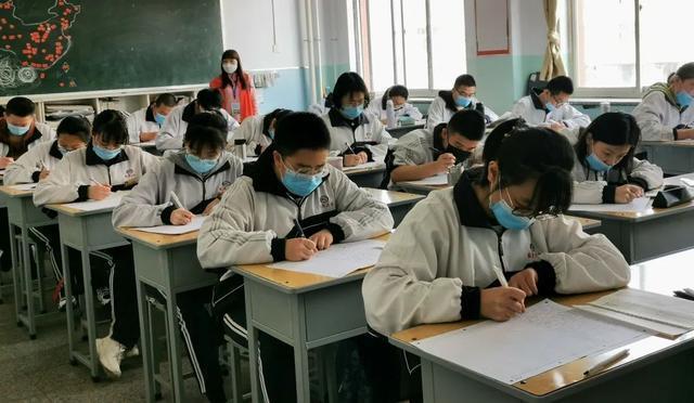 2022高考会成“最难年”吗?教育部下发一项政策,早点看避免吃亏 2022高考会成“最难年”吗?教育部下发一项政策,早点看避免吃亏