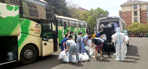 即召即走！白鷺車隊(duì)又出發(fā)馳援上?？挂? title=