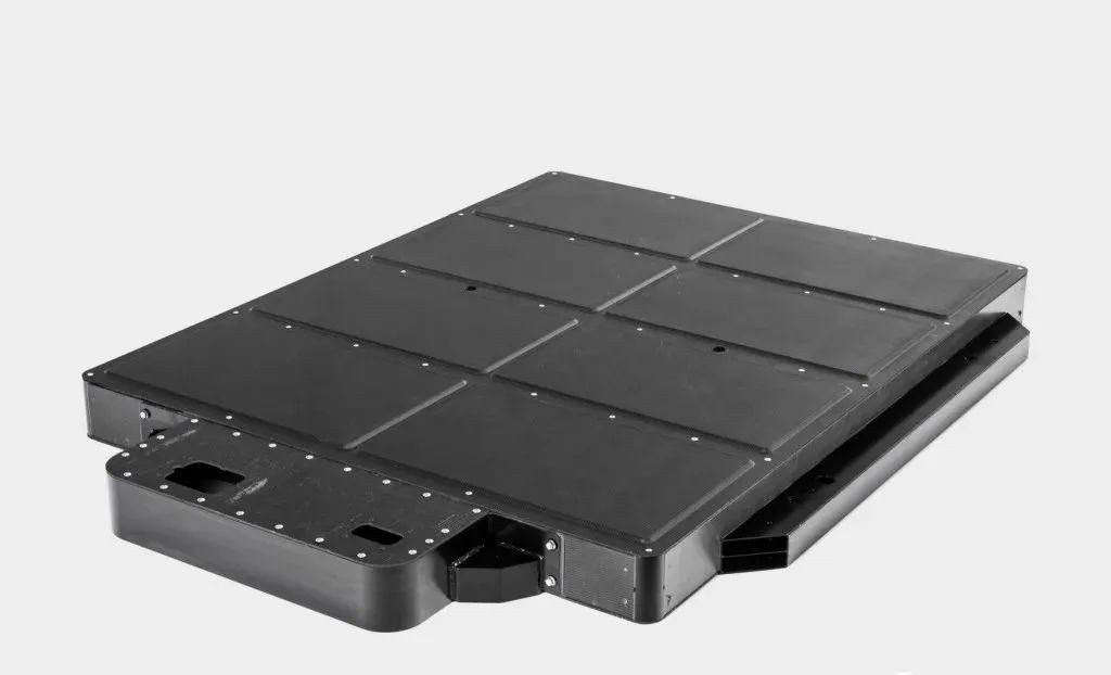 【行业】西格里推出电动汽车用复合电池盒 重量减轻50%