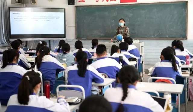 2022高考迎来“新调整”,或成“高考小年”,学生:幸福来得刚好 2022高考迎来“新调整”,或成“高考小年”,学生:幸福来得刚好