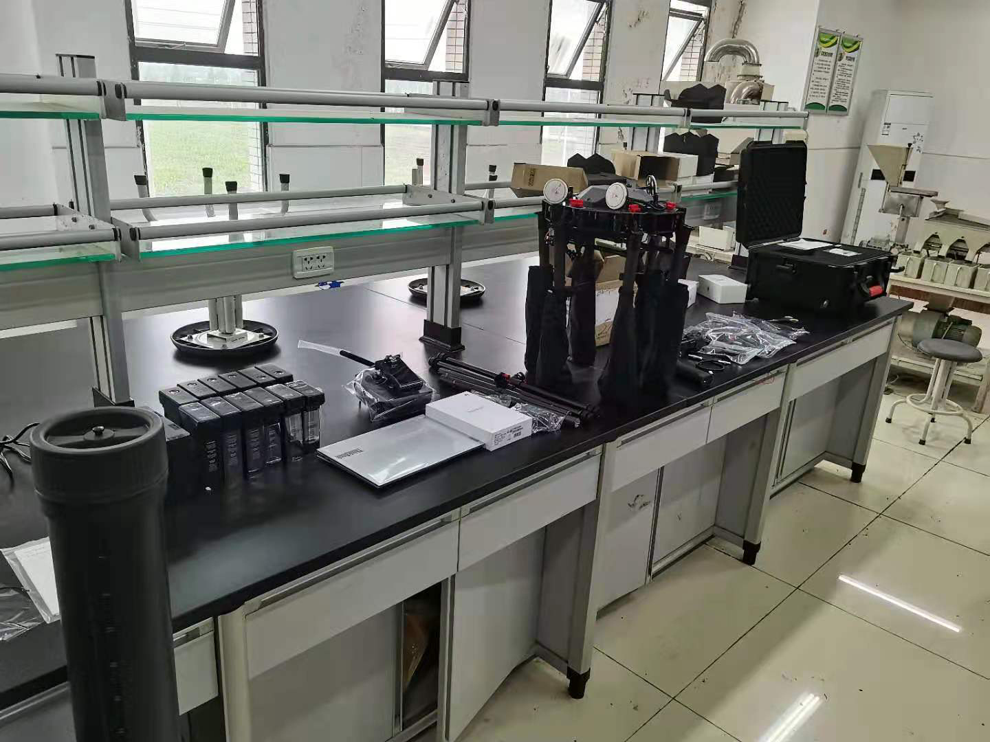 四川农业大学机载一体式激光雷达高光谱成像仪安装培训