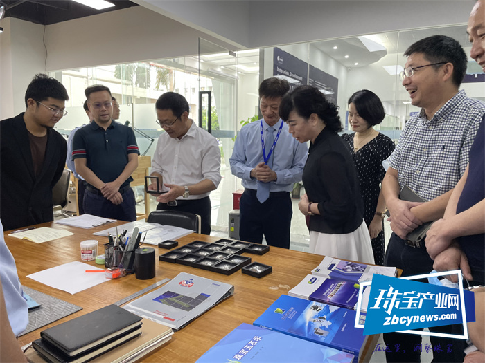 汕尾职业技术学院蔡昭权校长一行到访誉宝集团深圳总部 汕尾职业技术学院蔡昭权校长一行到访誉宝集团深圳总部